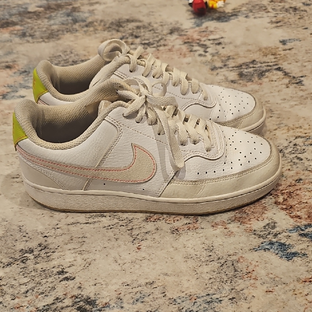 Nike White and Lime Green Sneakers
